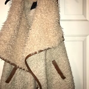 Love tree Fur Vest